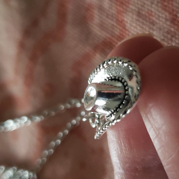 Cowgirl Necklace. Western Pistol Cowgirl Boots Cowgirl Hat Vaquero Vaquera Horse - Picture 7 of 17